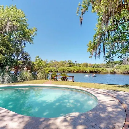 15 Promontory Ct Villa